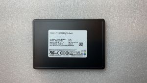MZQL21T9HCJR-00B7C